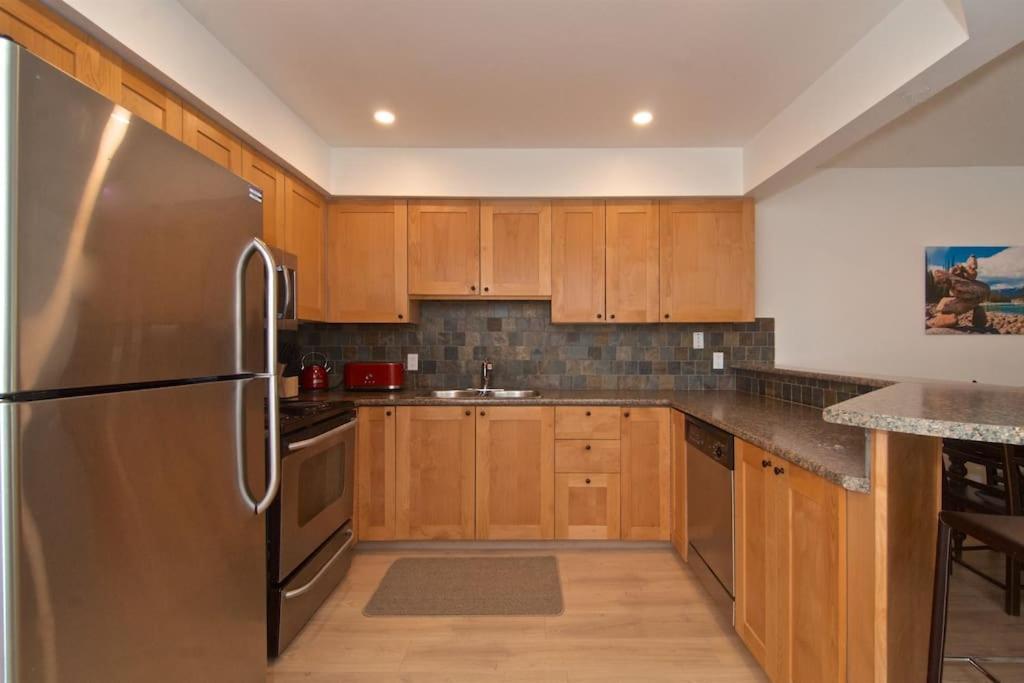 Powderhorn By Whistler Blackcomb Vacation Rentals エクステリア 写真